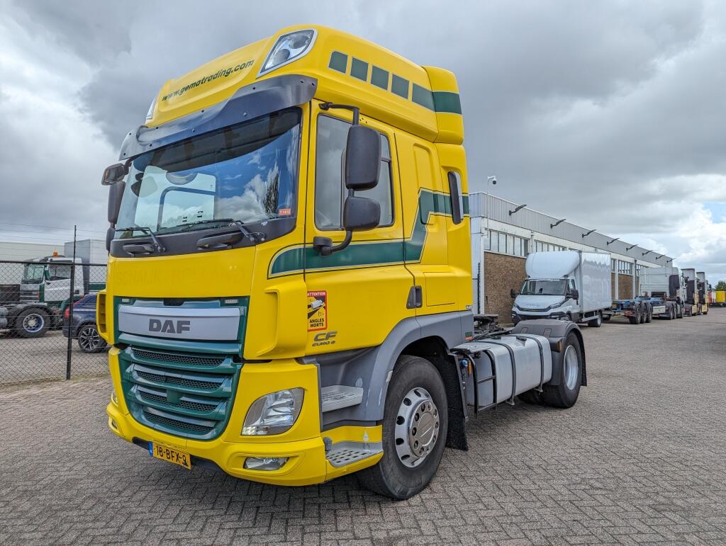 DAF FT CF400 4x2  Euro6 FT CF400 4x2 Spacecab Euro6 - (T1413) | Trekkers | Standaard trekker