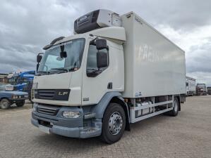 DAF FA LF55.300 4x2 Sleepcab 18T Euro5 Koel-VriesBak 6.45m + Carrier Supra 750 - Laadklep 1500KG  (V781)