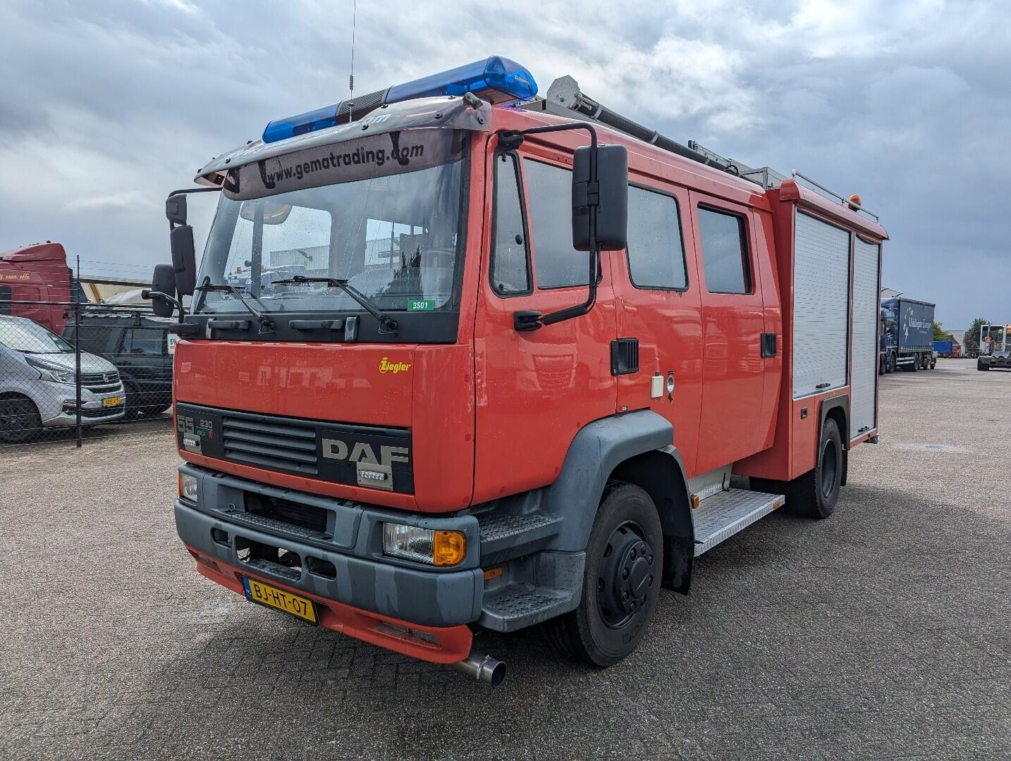 DAF 55.230 4x2 Euro2 Ziegler TS7 LD2800 HD265 T1500Liters - 7 persoons | Vrachtwagens | Brandweerwagen