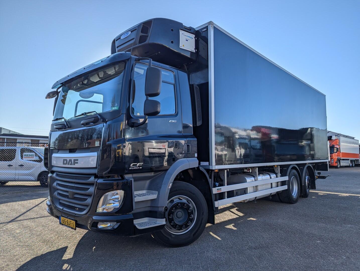 DAF CF 290 FAN 6x2/4 DagCab Euro6C - Koel-VriesBak 7.9m + Carrier Supra 1150MT + Laadklep 2000kg - 07/2025APK | Vrachtwagens | Gesloten bak