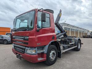 DAF CF75.250 4x2 Dagcab Euro3 - Handgeschakeld - Haakarm 16T - Bladgeveerd