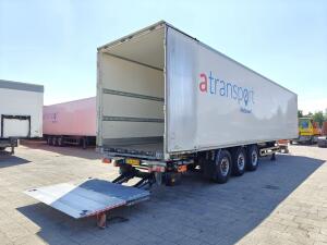 Kögel SKH24 3-Assen SAF - Gesloten Opbouw - LiftAs - Schijfremmen - Laadklep 2000KG