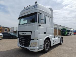 DAF XF 460 FT 4x2 SuperSpaceCab Euro6 - Retarder - Handgeschakeld - Dubbele Tanks - BelgiumTruck