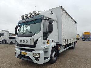 Iveco Eurocargo 150-250 4x2 Slaapcab Euro6A - Schuifzeilenbak 6.4 + Laadklep 2000kg - Schuifdak