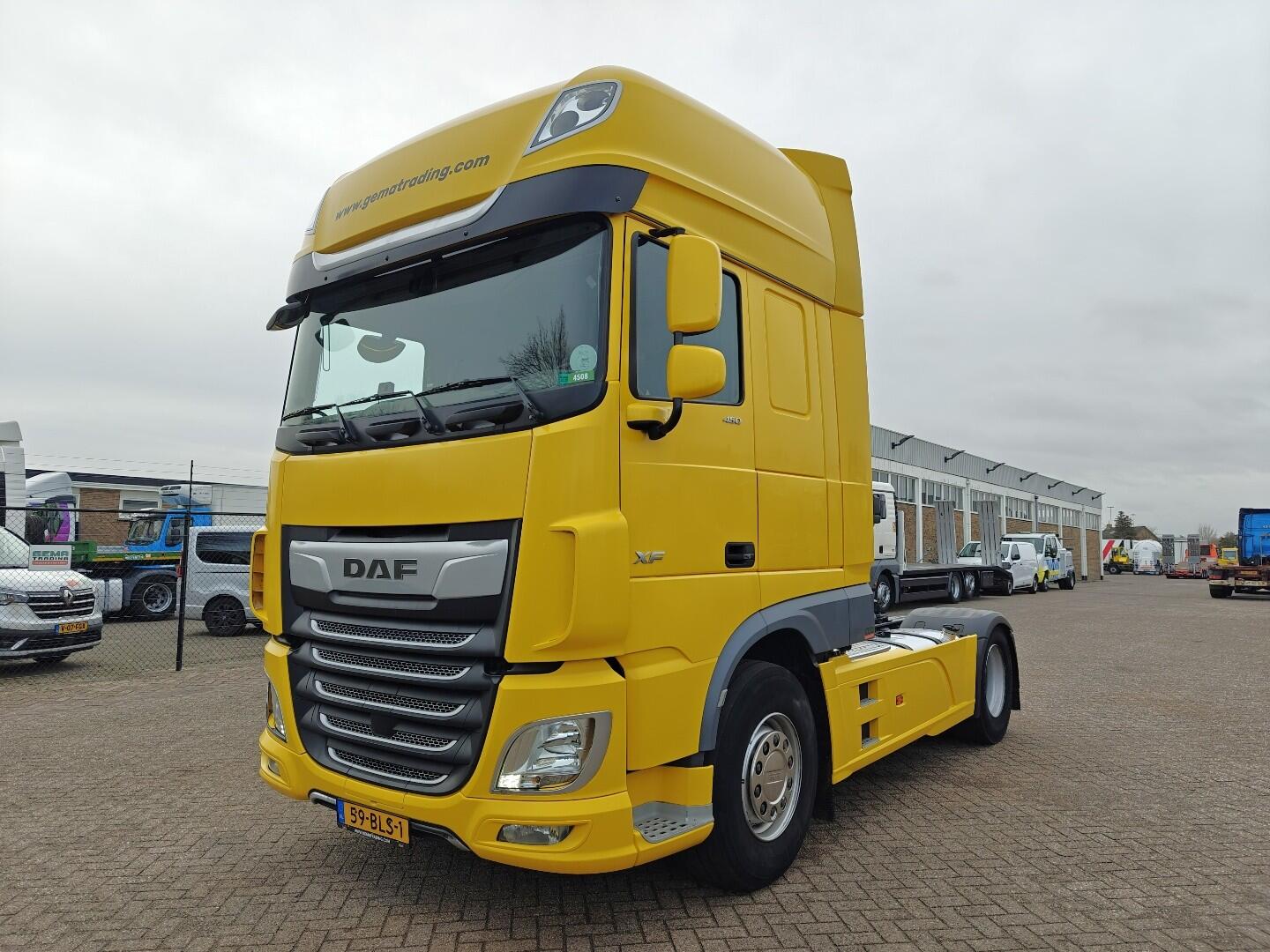 DAF XF 450 FT 4x2 SuperSpaceCab Euro6C - Retarder - Standairco - Dubbele Tanks - SMARTtachoV2 - 10/2026 APK | Trekkers | Standaard trekker