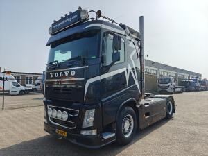 Volvo FH 420 4X2 Euro6C SlaapCabine - Dubbele Tank - SmartTacho V2 - ShowTruck - Special Interior - 02/2027 APK