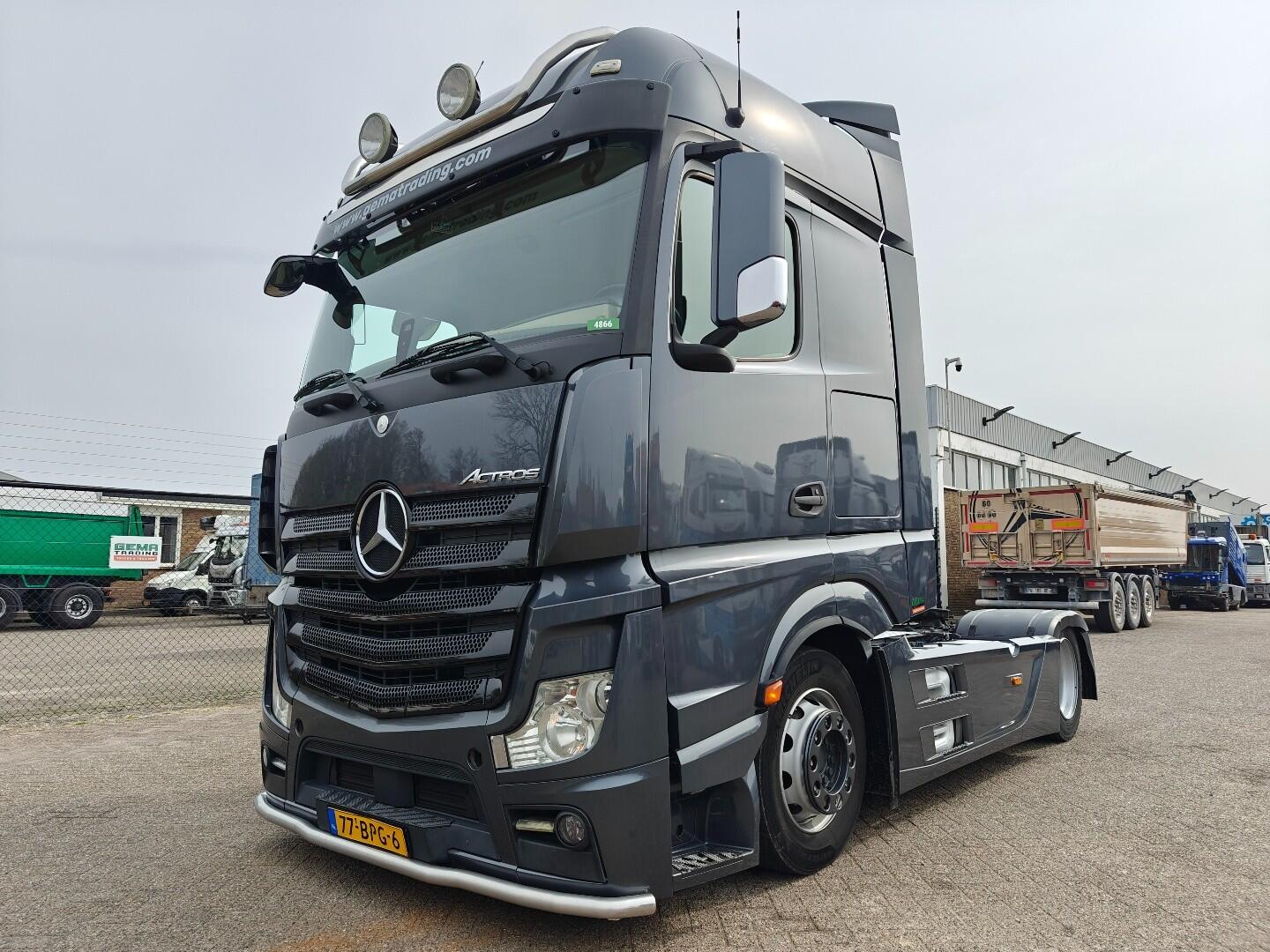 Mercedes-Benz Actros 1848 4x2 Bigspace Euro5 - MEGA - Vangmuil - Dubbele Tanks - 08/2026 APK | Trekkers | Volumetrekker