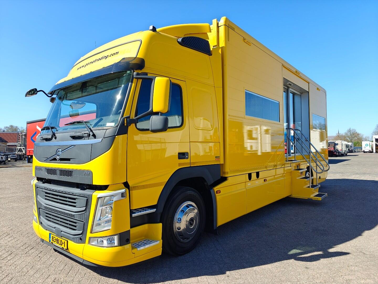 Volvo FM 370 4x2 Globetrotter (5Zitplaatsen) Euro6C - RoelofsenOpbouw - Camper / Office - Vollucht - Airco's - Elek. Schuifdeur - MARGE | Vrachtwagens | Overig